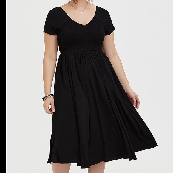 ISO LIKE NEW OR NWT TORRID 0X or1x - Picture 1 of 2